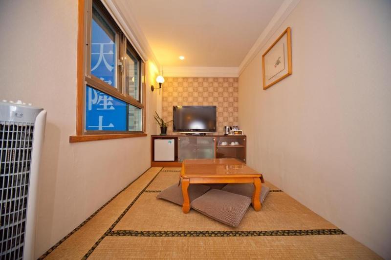 Tian Long Hotel Jiaoxi Extérieur photo