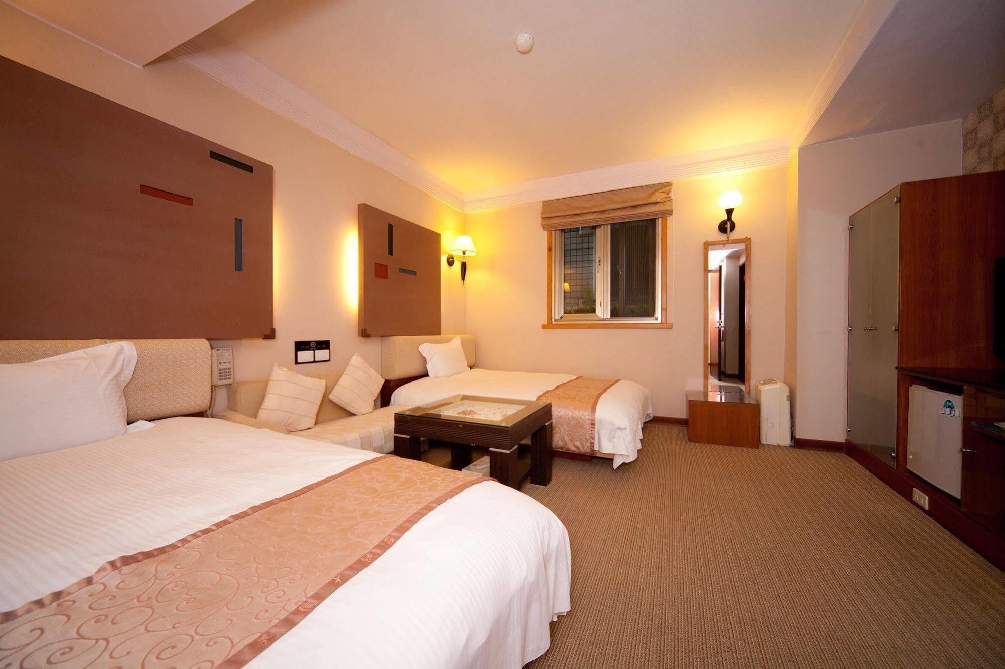 Tian Long Hotel Jiaoxi Extérieur photo